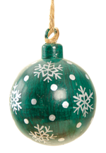 Green Bauble, Silver Snowflake Decoration